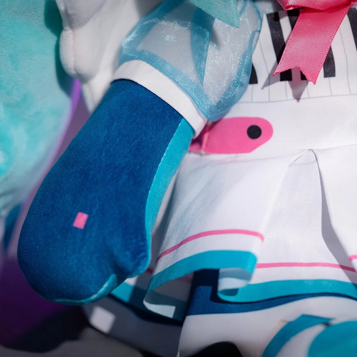 Official Licensed Hatsune Miku Synthwave Wings Sitting – 40cm Large Plush Toy - Image 3