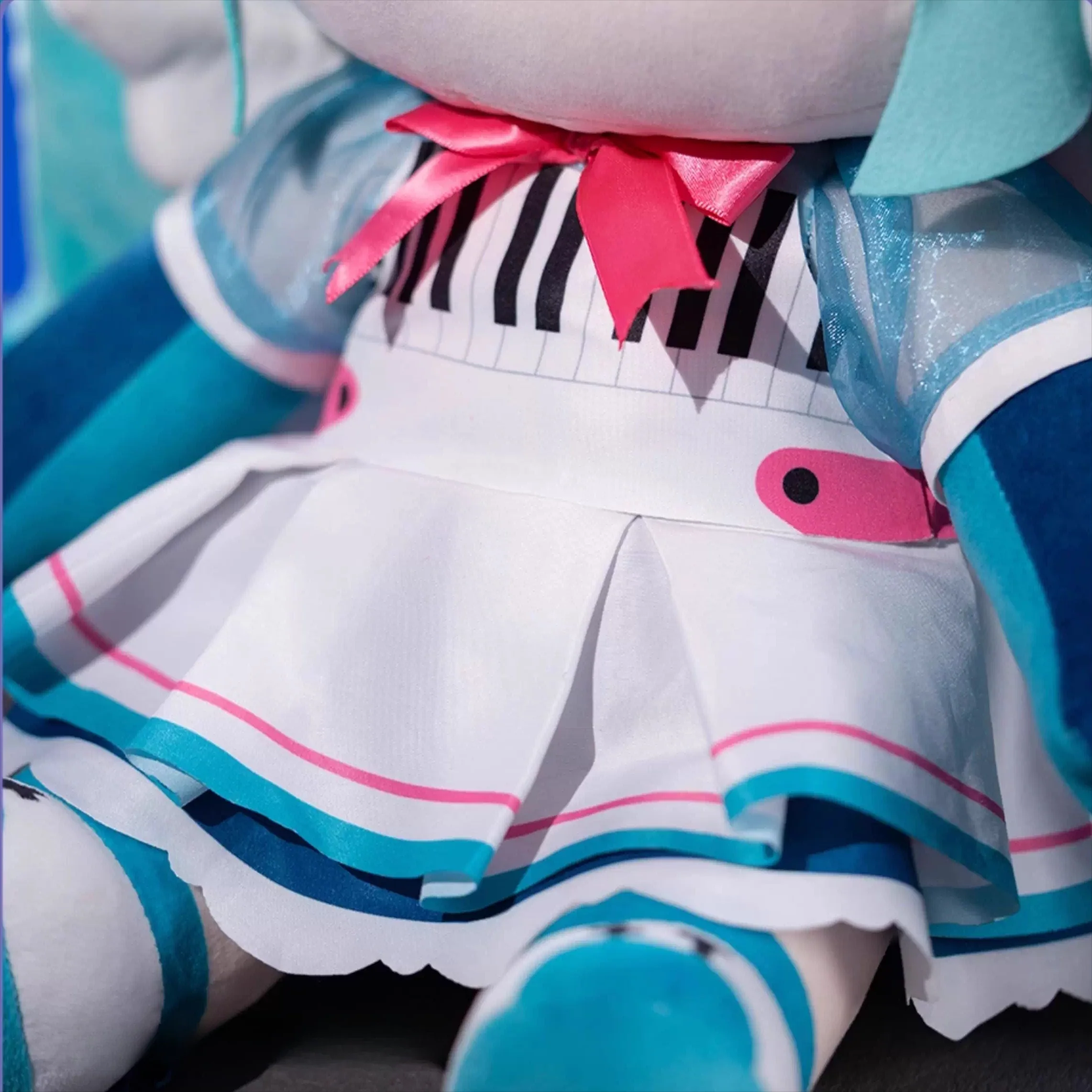 Official Licensed Hatsune Miku Synthwave Wings Sitting – 40cm Large Plush Toy - Image 4